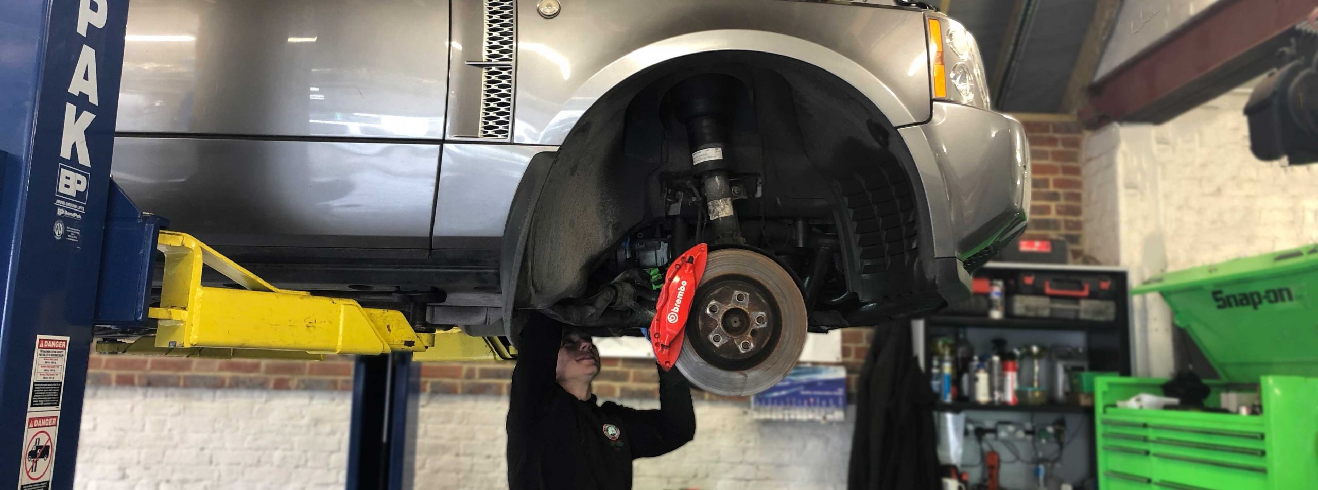 Brembo Brakes on a Land Rover