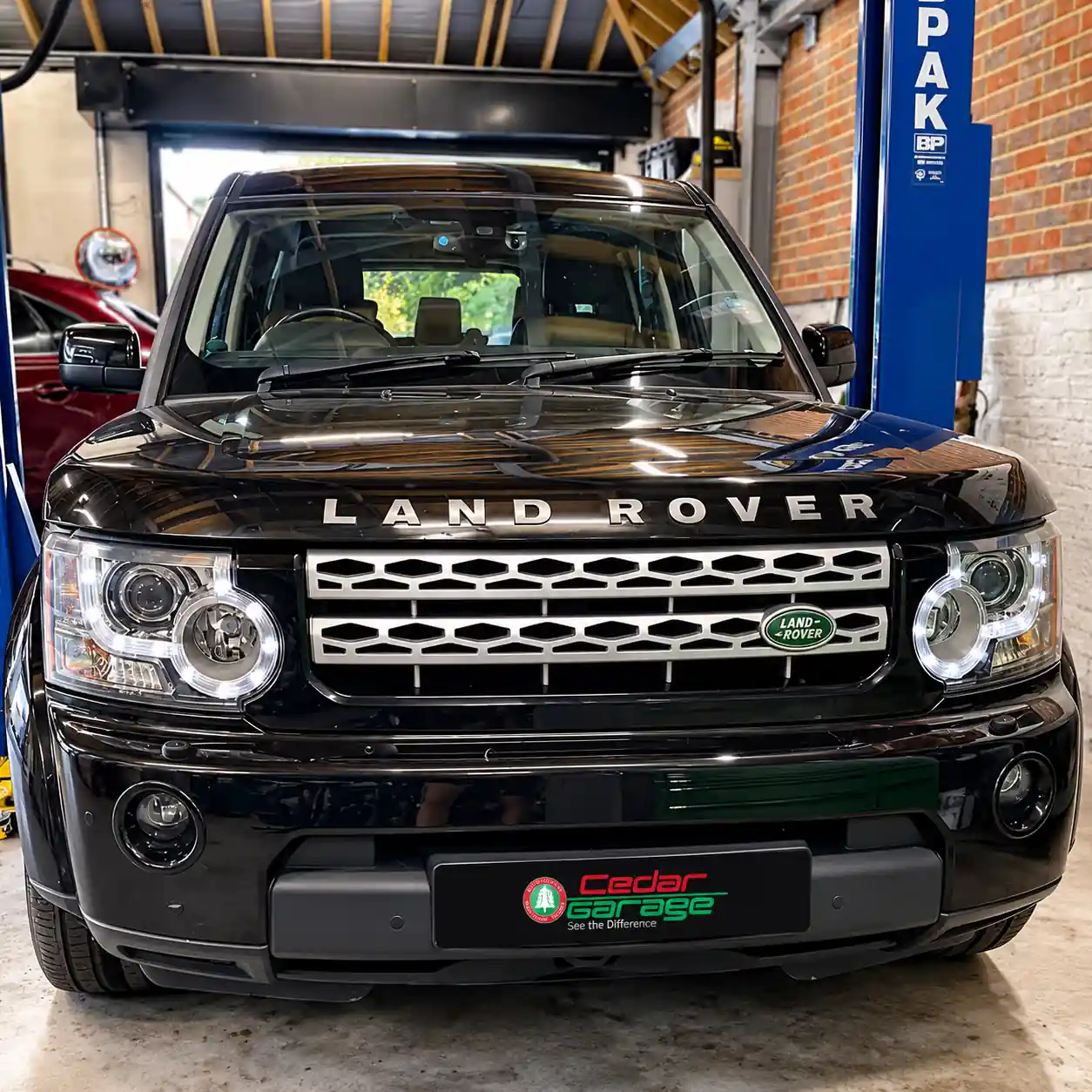 Land Rover Discovery Split Intake Manifold at Cedar Garage