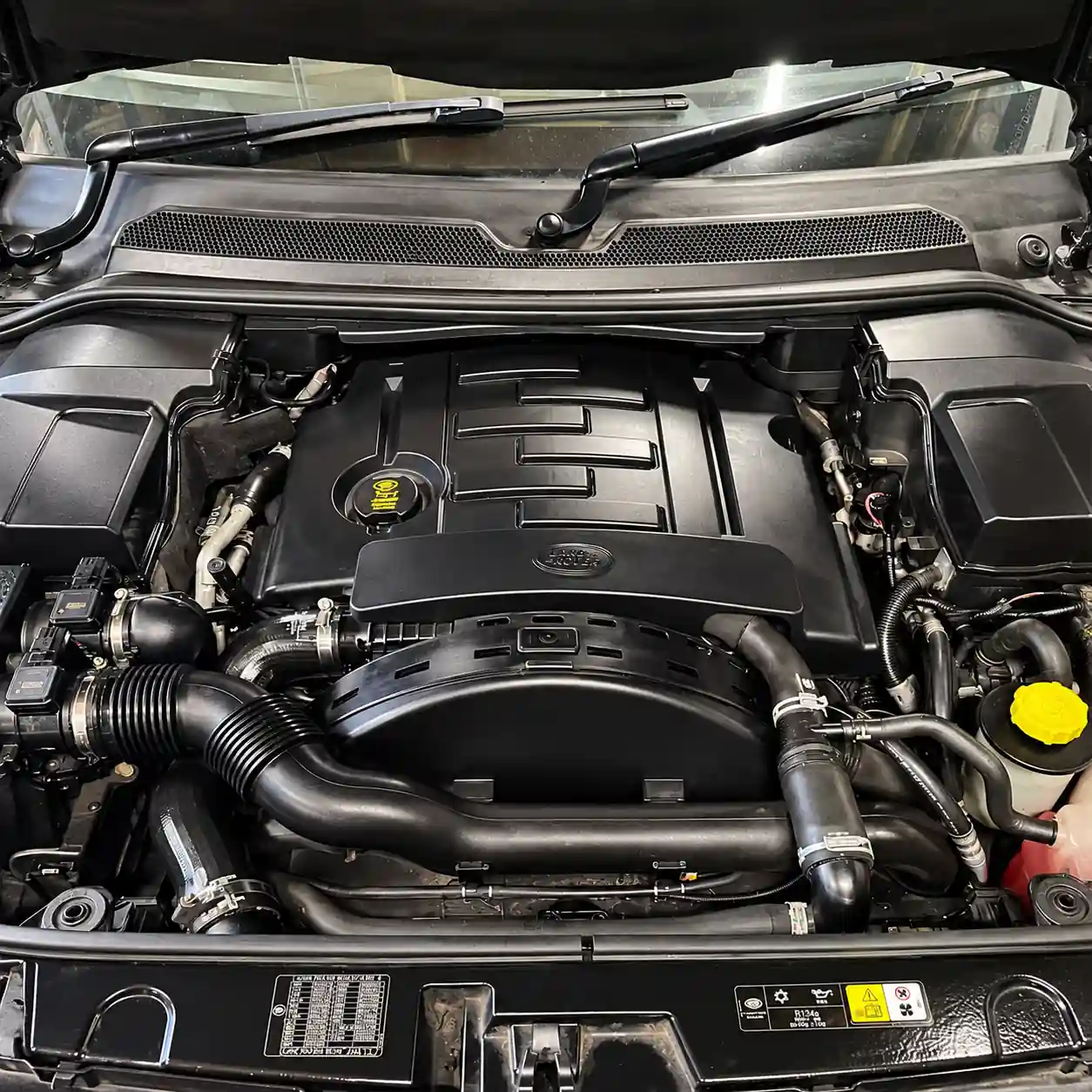 Land Rover Discovery Split Intake Manifold